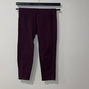 Athleta small maroon capri leggings